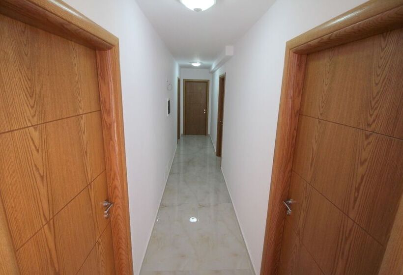 בית מלון כפרי Four Islands