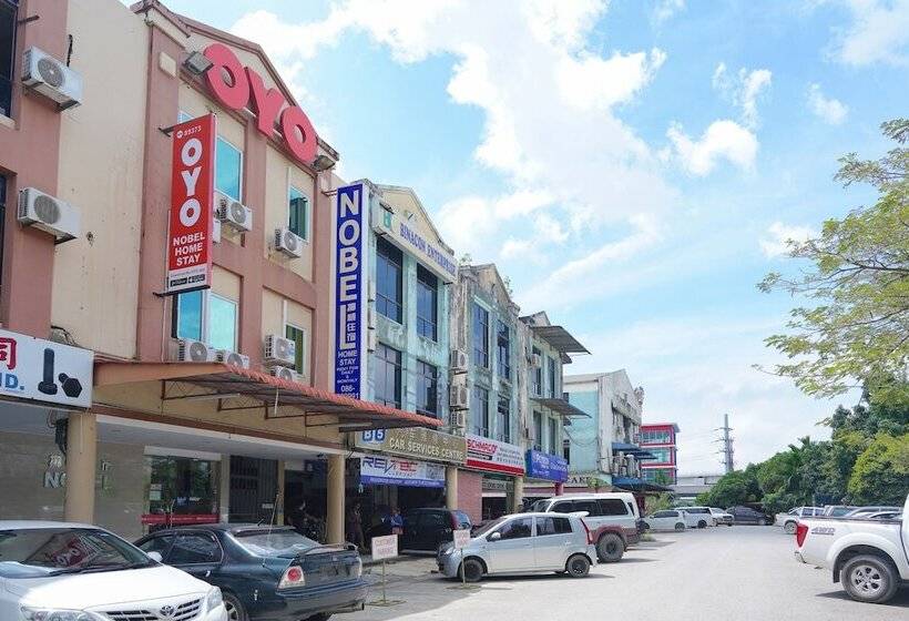 בית מלון כפרי Oyo 89373 Nobel Homestay