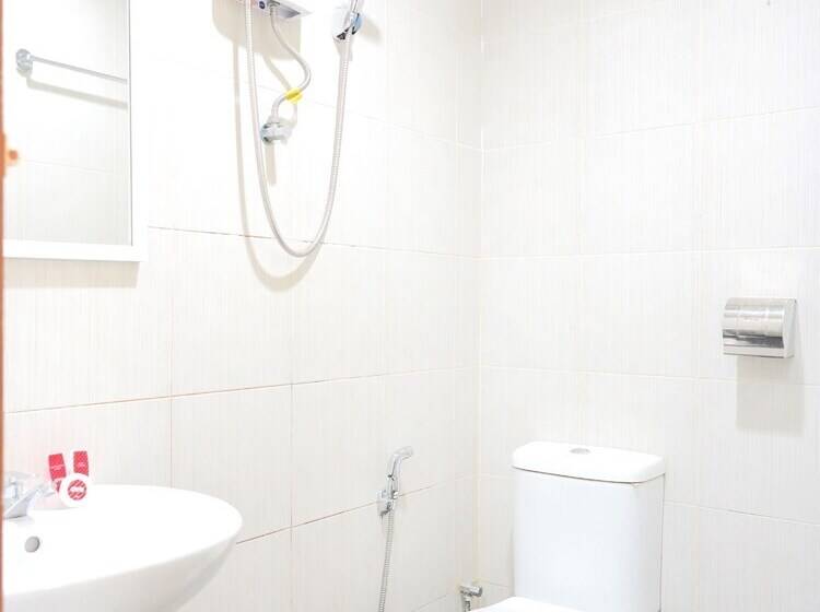 בית מלון כפרי Oyo 89373 Nobel Homestay