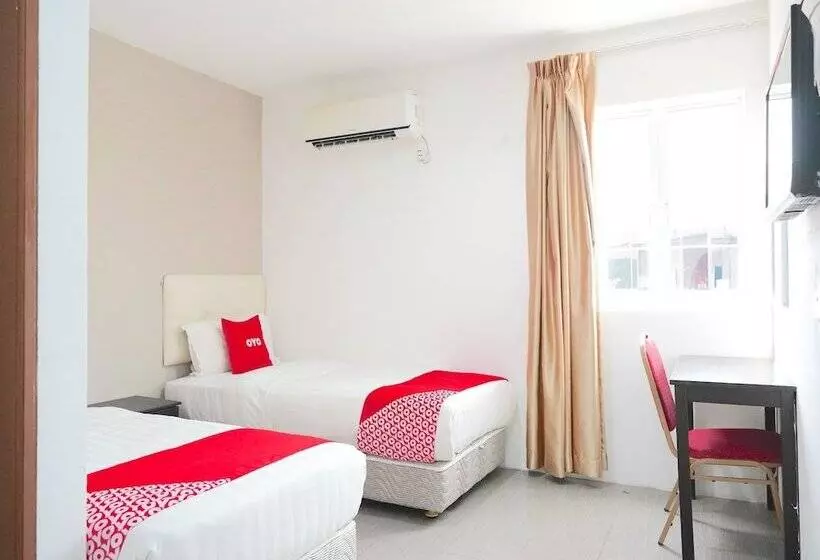 Hotelli Oyo 89373 Nobel Homestay