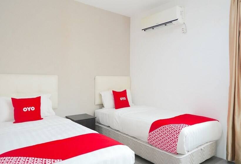 בית מלון כפרי Oyo 89373 Nobel Homestay