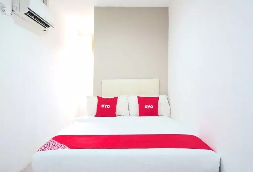 Hotelli Oyo 89373 Nobel Homestay