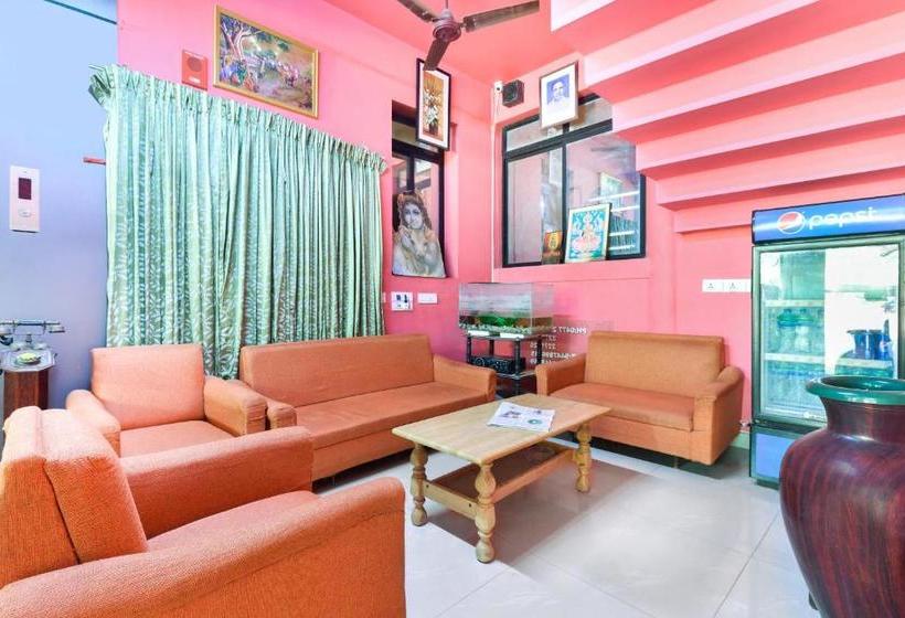 فندق Spot On 49862 Gabis Wings