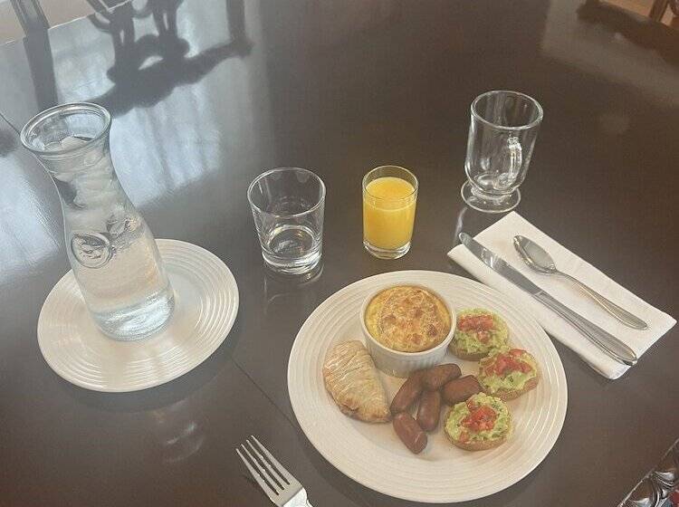 Bryn Oaks Bed And Breakfast