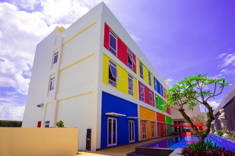 Front One Hotel Purwodadi