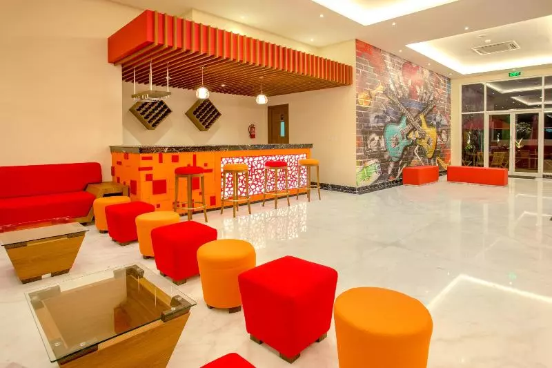 Front One Hotel Purwodadi