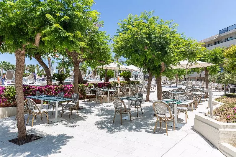 ホテル The Signature Level at Grand Palladium Sicilia Resort & Spa