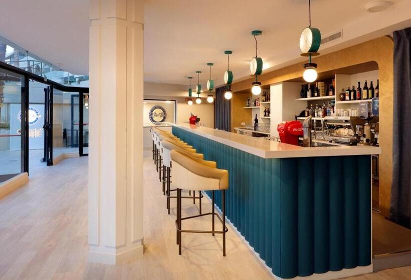 هتل The Signature Level at Grand Palladium Sicilia Resort & Spa