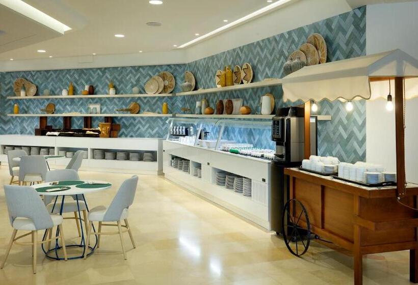 هتل The Signature Level at Grand Palladium Sicilia Resort & Spa