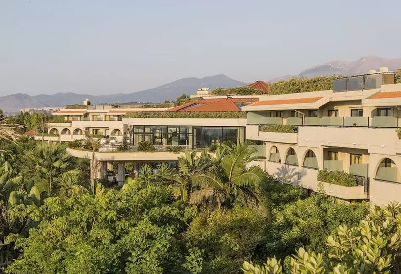 ホテル The Signature Level at Grand Palladium Sicilia Resort & Spa