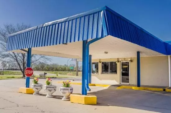 モーテル Regency Inn