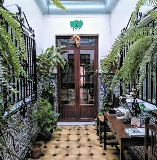 Pensión Larra