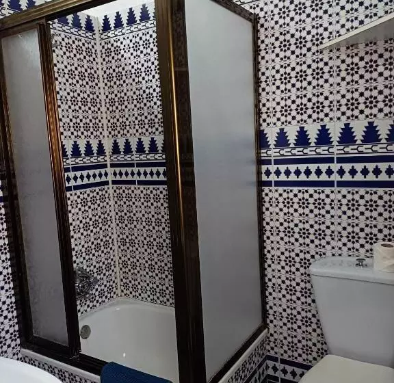 Pensión Larra