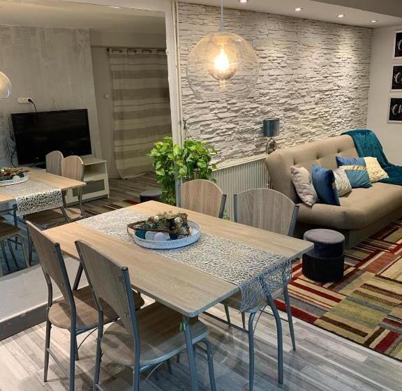 Airport16 Bed And Breakfast