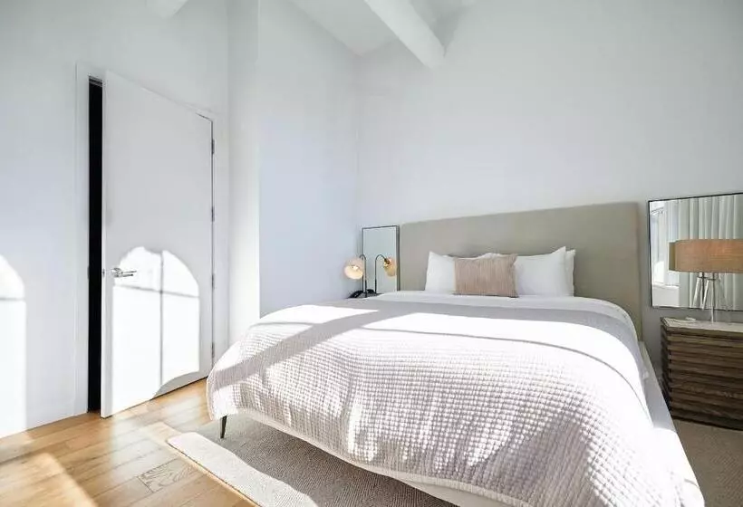 Hotelli The Docent S Collection