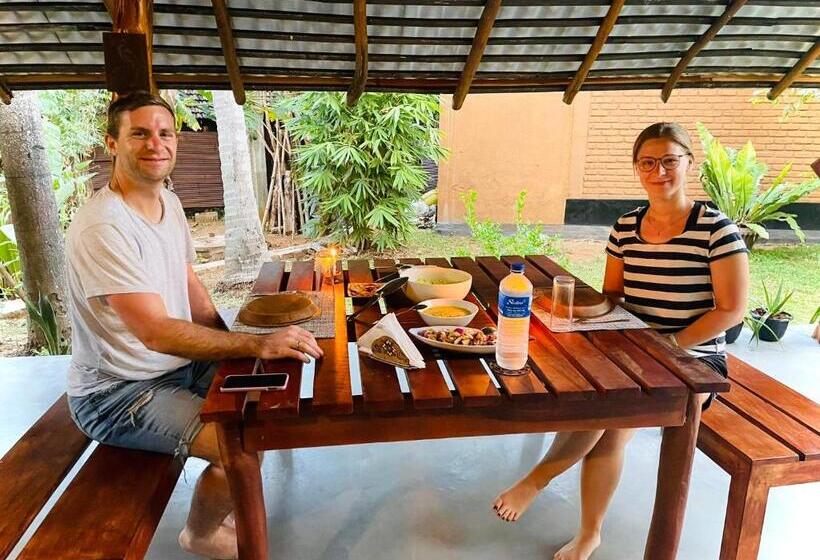 Пансион Mango Tree House