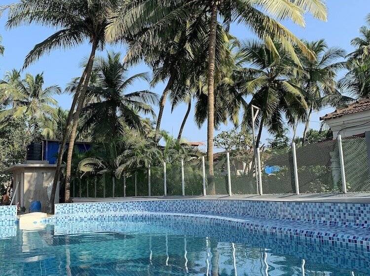 The Retreat   Hostel