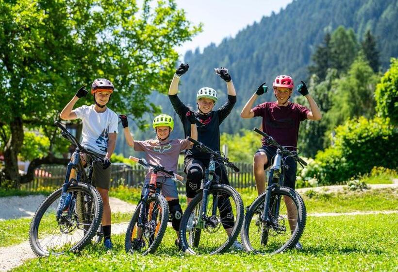 Отель Alte Post