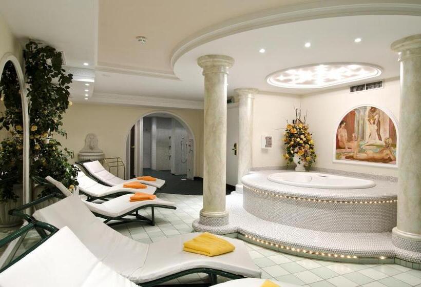 בית מלון כפרי Garni Astoria