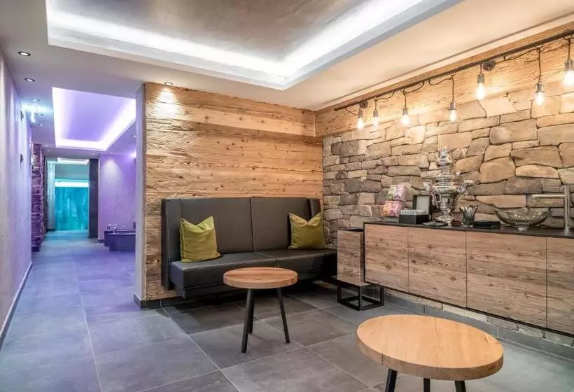 Hotelli Garni Caroline