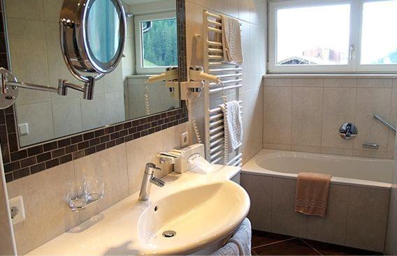 هتل Garni Caroline