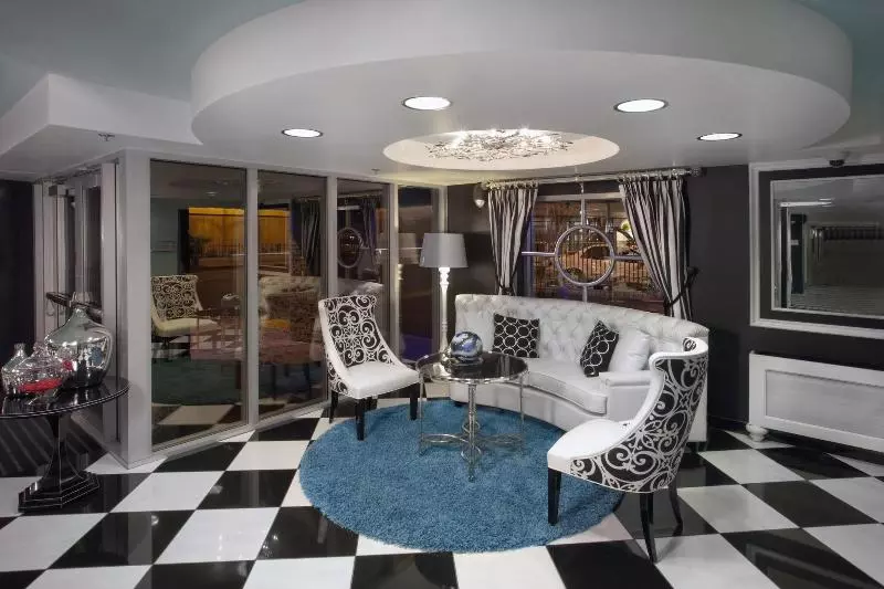 El Cortez Hotel And Casino   21 And Over