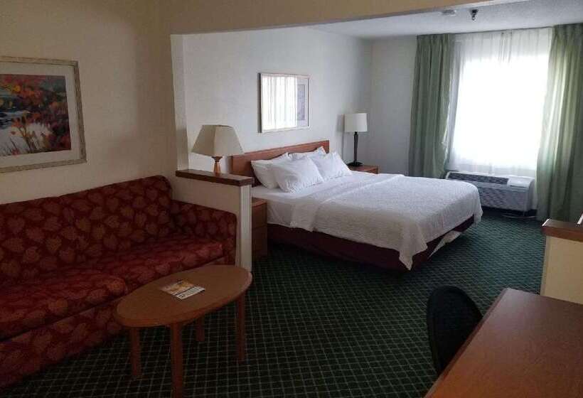 Отель Americinn By Wyndham Hudson