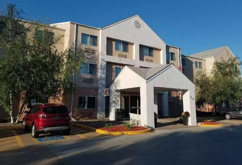 Отель Americinn By Wyndham Hudson