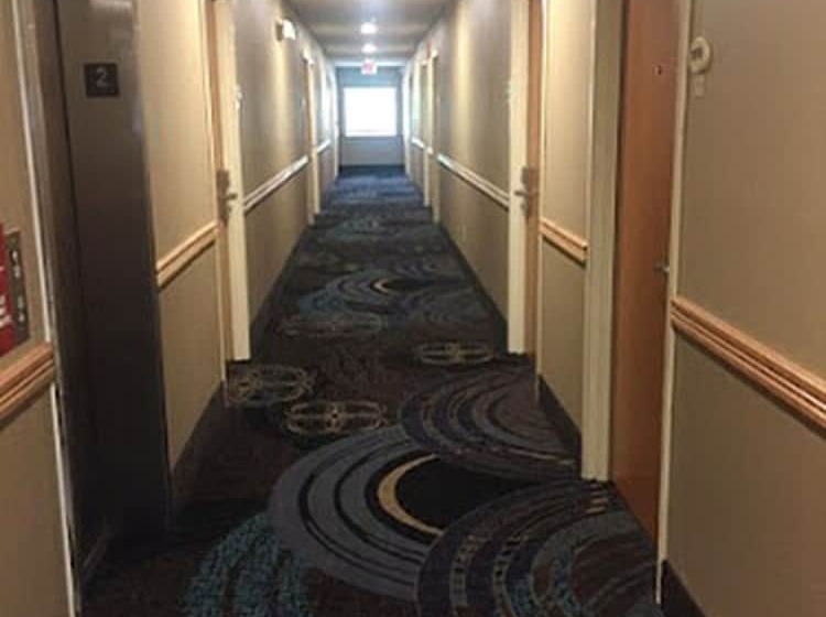 Отель Americinn By Wyndham Hudson