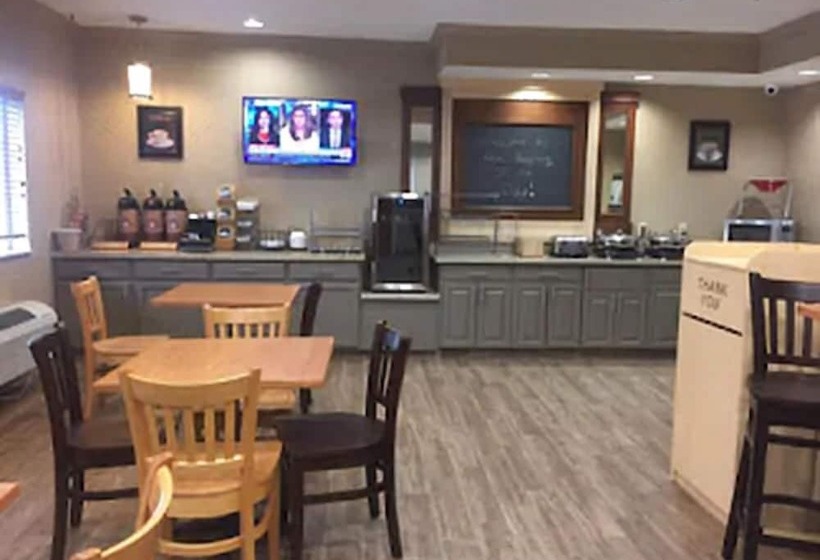 Отель Americinn By Wyndham Hudson