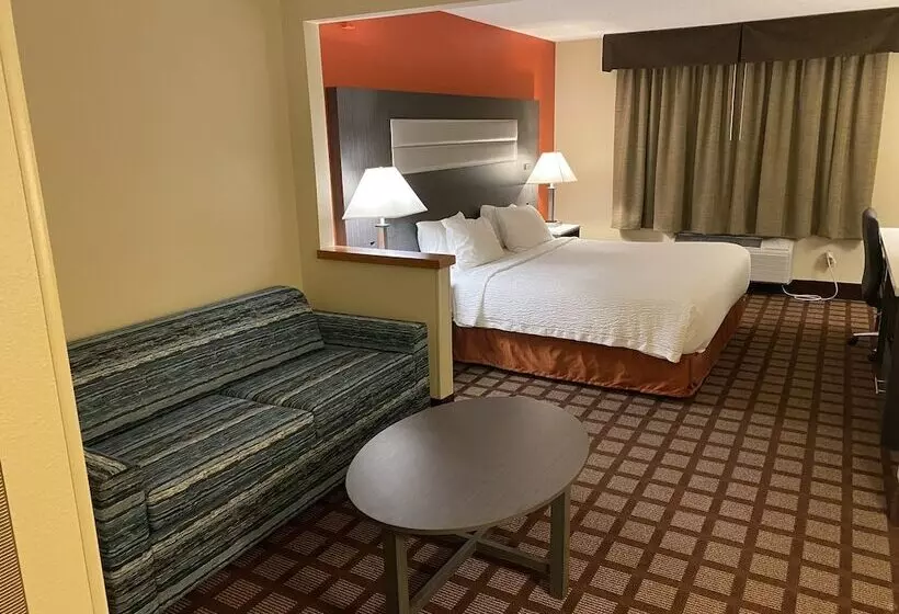 Отель Americinn By Wyndham Hudson