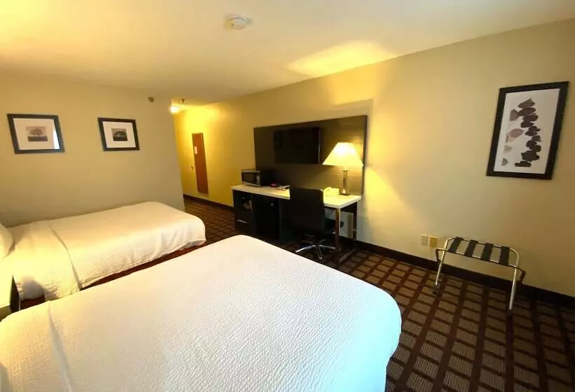 Отель Americinn By Wyndham Hudson