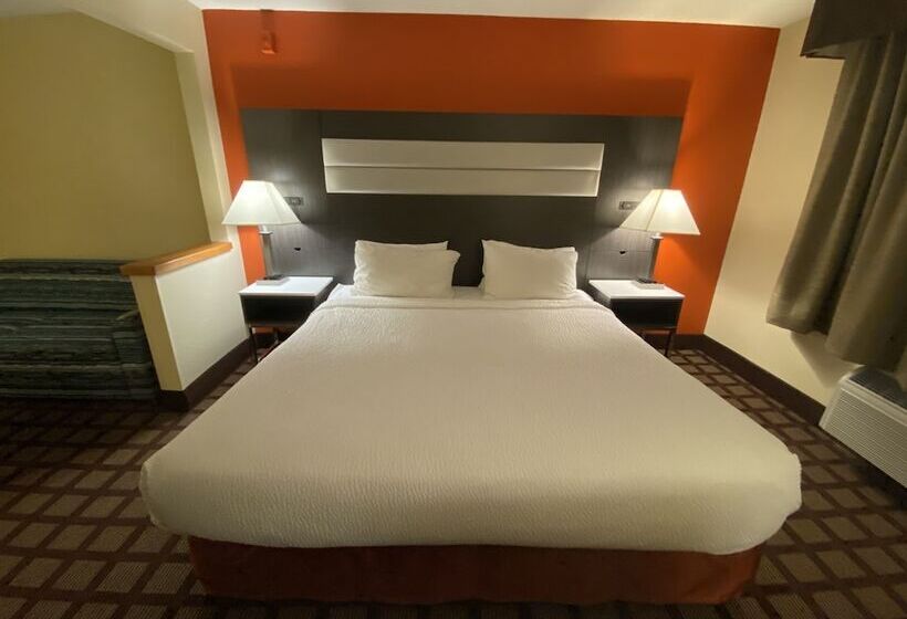 Отель Americinn By Wyndham Hudson