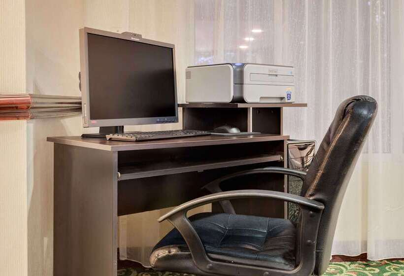 Szálloda Baymont By Wyndham Kalamazoo East