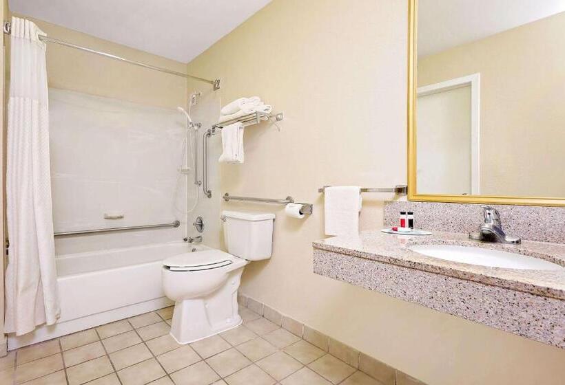 Szálloda Baymont By Wyndham Kalamazoo East