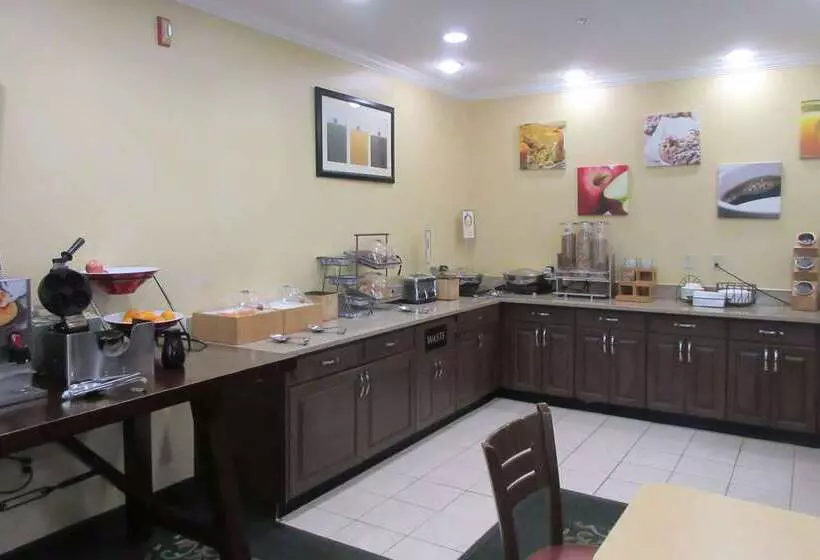 فندق Clarion Inn Near Wright Patterson Dayton