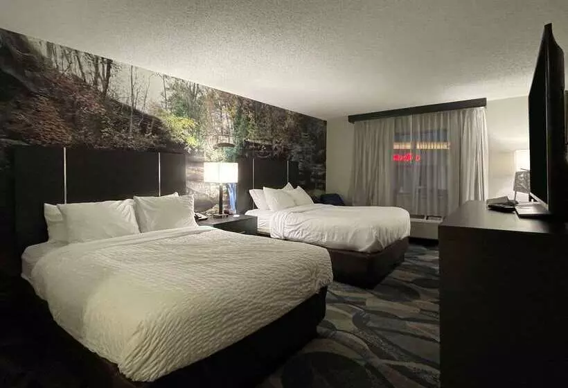 فندق Clarion Inn Near Wright Patterson Dayton