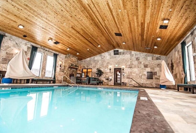 هتل Elk Country Inn