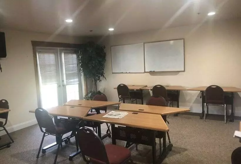 ホテル Elkhorn Mountain Inn
