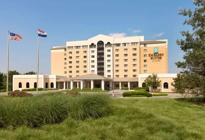 هتل Embassy Suites By Hilton Kansas City International Airport