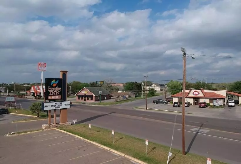 호텔 Executive Inn & Suites Beeville