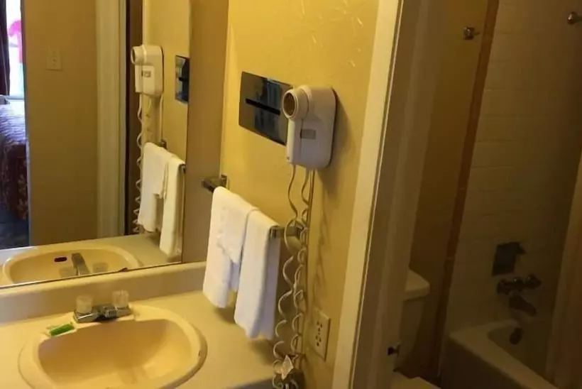 호텔 Executive Inn & Suites Beeville