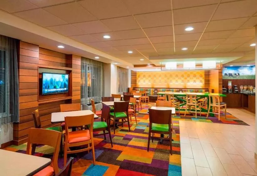 Отель Fairfield Inn & Suites By Marriott Allentown Bethlehem/lehigh Valley Airport