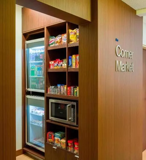 Отель Fairfield Inn & Suites By Marriott Allentown Bethlehem/lehigh Valley Airport