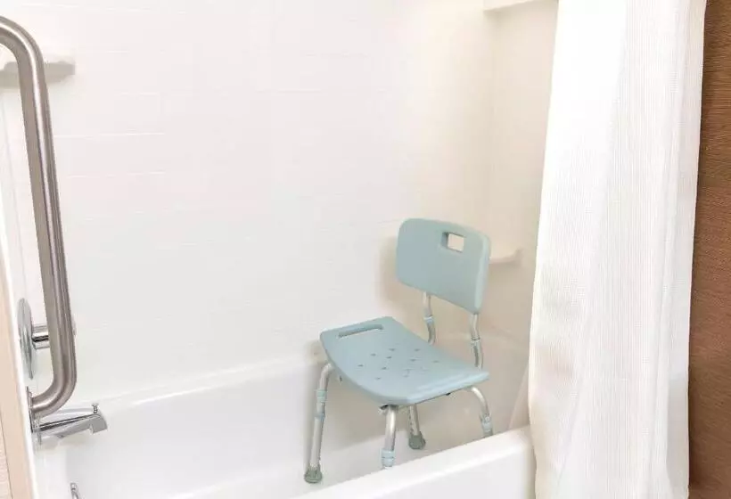 هتل Fairfield Inn & Suites Sioux Falls