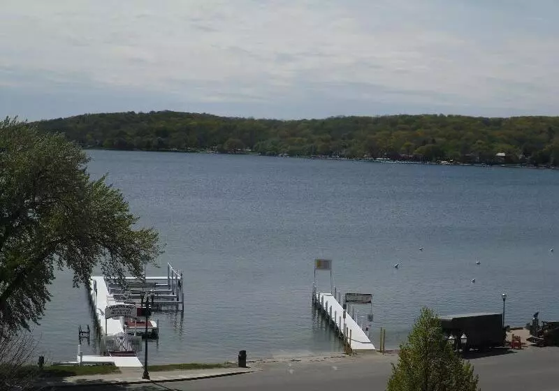酒店 Harbor Shores On Lake Geneva