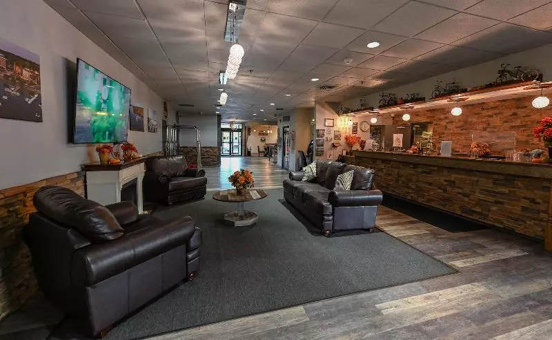 酒店 Harbor Shores On Lake Geneva