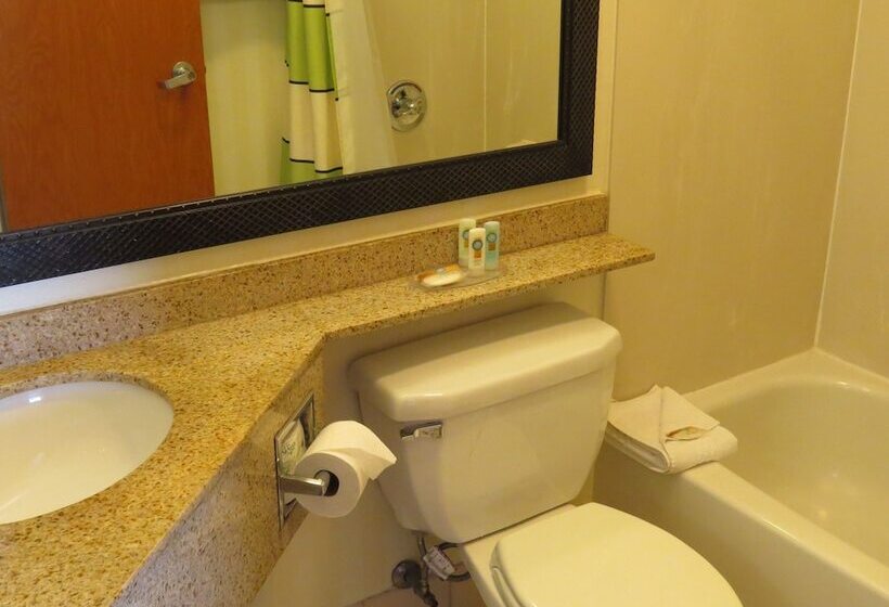 酒店 Quality Inn Cranberry Township