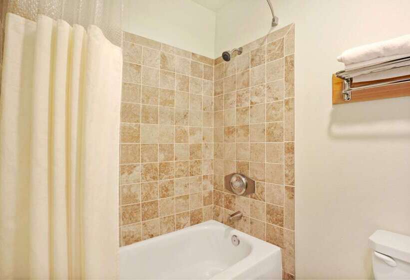 هتل Travelodge By Wyndham Seattle North Of Downtown