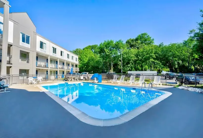 Motel 6 Virginia Beach